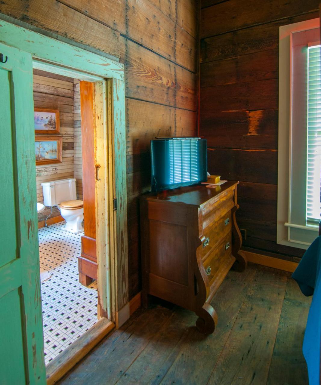 Belmont Plantation, Est 1857 Bed & Breakfast Greenville Bagian luar foto